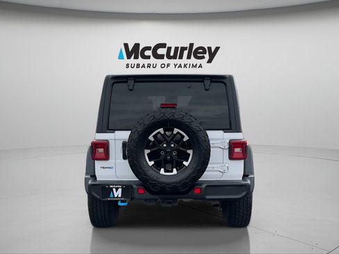 Used 2024 Jeep Wrangler Unlimited Rubicon 4xe AWD/4WD image 5