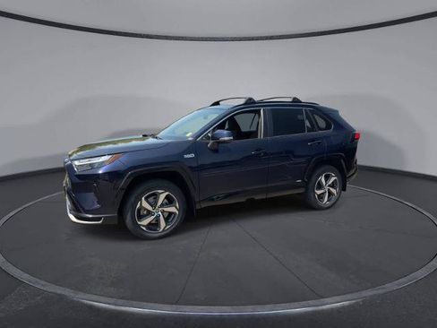 Used 2024 Toyota RAV4 SE w/ Weather & Moonroof Package AWD/4WD image 4