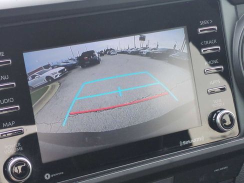 Used 2022 Toyota Tacoma SR AWD/4WD image 14