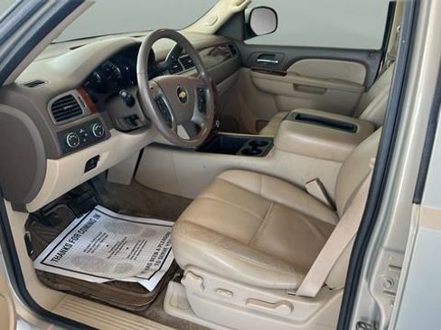 Used 2011 Chevrolet Tahoe LT AWD/4WD image 7