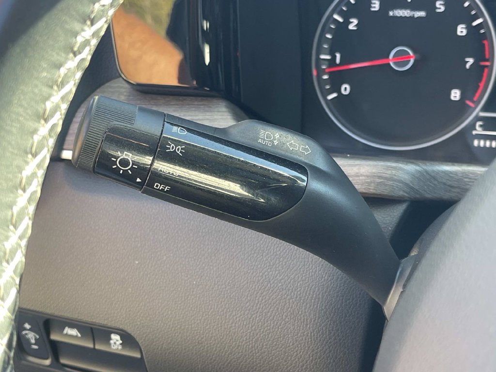 Used 2023 Kia Sorento S w/ Panoramic Sunroof Package AWD/4WD image 38
