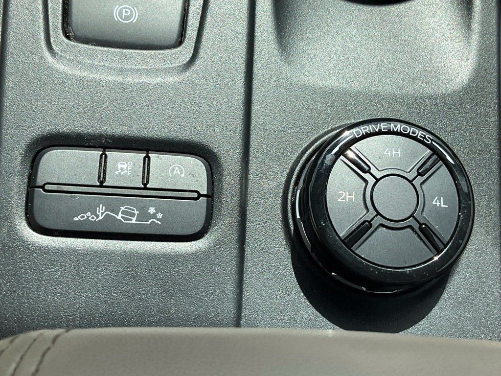 Used 2024 Ford Ranger XLT w/ FX4 Off-Road Package AWD/4WD image 11