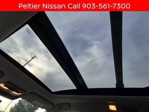New 2026 Nissan Pathfinder SL w/ SL Premium Package FWD image 17