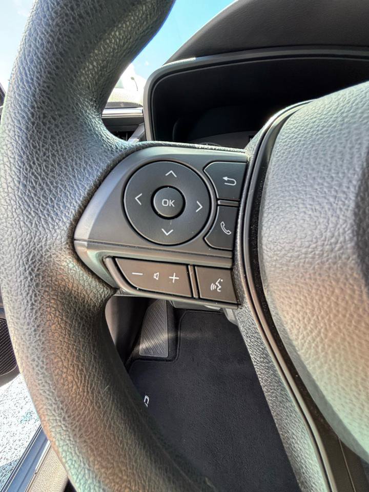 Used 2024 Toyota Corolla LE FWD image 11