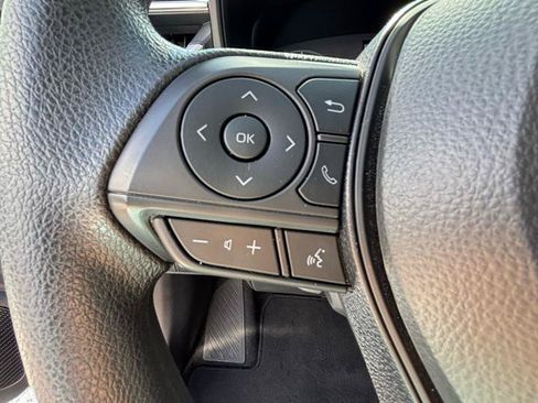 Used 2024 Toyota Corolla LE FWD image 11