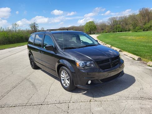 Used 2014 Dodge Grand Caravan R/T w/ Trailer Tow Group FWD image 5