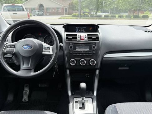 Used 2015 Subaru Forester 2.5i Premium w/ All-Weather Package AWD/4WD image 9