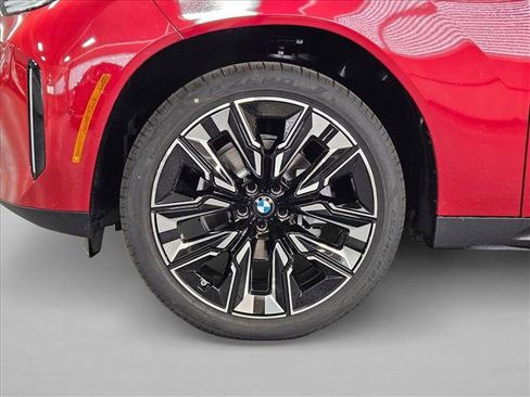 Used 2025 BMW X3 xDrive30i w/ Premium Package image 9