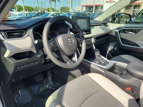 Certified 2022 Toyota RAV4 XLE Premium AWD/4WD image 16