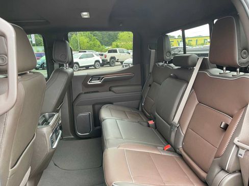 Used 2025 GMC Sierra 1500 Denali w/ Denali Reserve Package AWD/4WD image 21