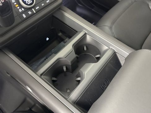 New 2026 Land Rover Defender 110 S AWD/4WD image 28