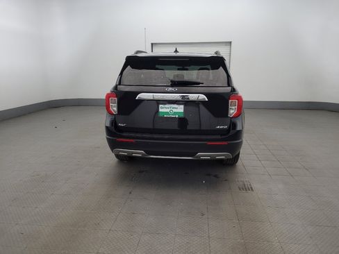 Used 2023 Ford Explorer XLT w/ Equipment Group 202A AWD/4WD image 7