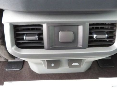 Certified 2022 Ford F150 XLT w/ Equipment Group 302A High image 16