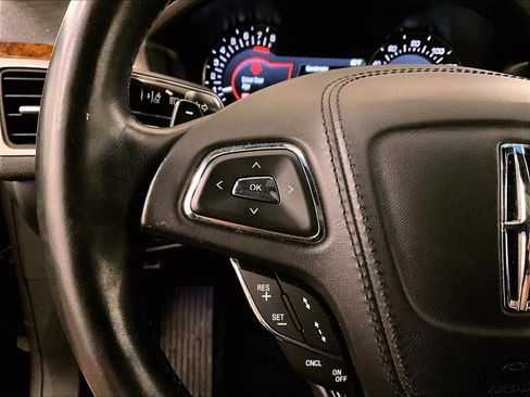 Used 2019 Lincoln MKZ Reserve image 17