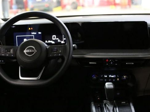 New 2026 Nissan Kicks SV image 16