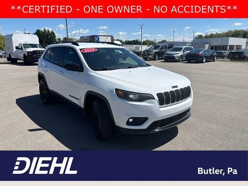 Used 2023 Jeep Cherokee Altitude Lux AWD/4WD image 1