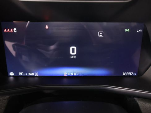 Used 2025 Chevrolet Colorado Trail Boss AWD/4WD image 4