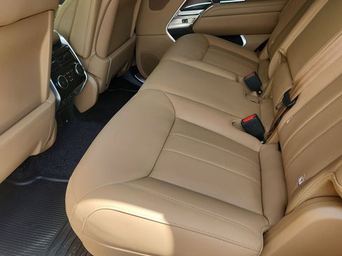 New 2026 Land Rover Range Rover Long Wheelbase SE AWD/4WD image 25