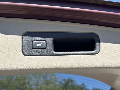 Used 2017 Honda Odyssey EX-L image 12