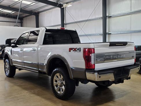 Used 2019 Ford F250 King Ranch w/ King Ranch Ultimate Package AWD/4WD image 8