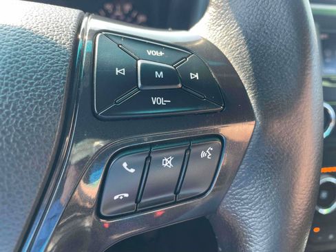 Used 2016 Ford Explorer XLT FWD image 19