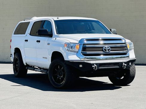 Used 2014 Toyota Tundra SR5 w/ SR5 Upgrade Package AWD/4WD image 1
