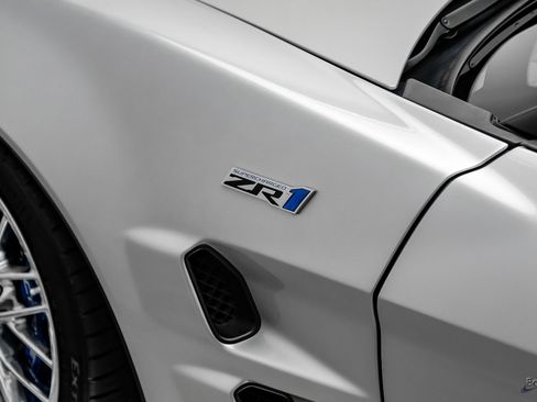 Used 2010 Chevrolet Corvette ZR1 w/ Preferred Equipment Group RWD image 38