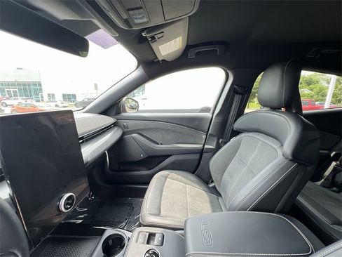 Used 2024 Ford Mustang Mach-E GT image 11