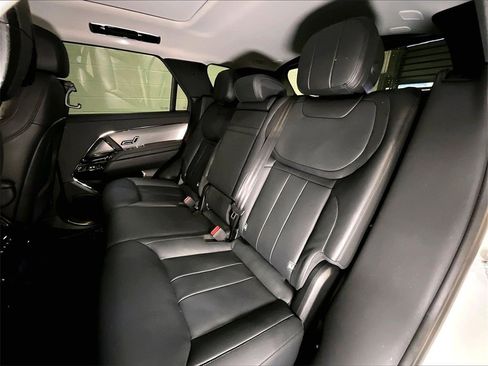 Used 2023 Land Rover Range Rover Sport SE image 22