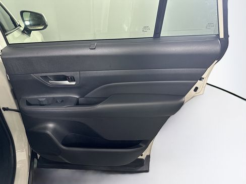 Used 2024 Toyota Grand Highlander XLE image 33