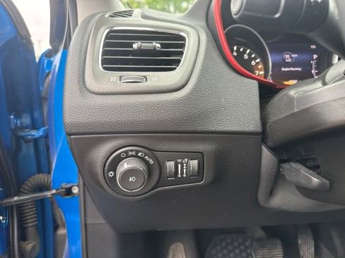 Used 2020 Jeep Compass Trailhawk w/ Cold Weather Group AWD/4WD image 14