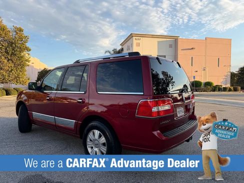 Used 2014 Lincoln Navigator 4WD image 7