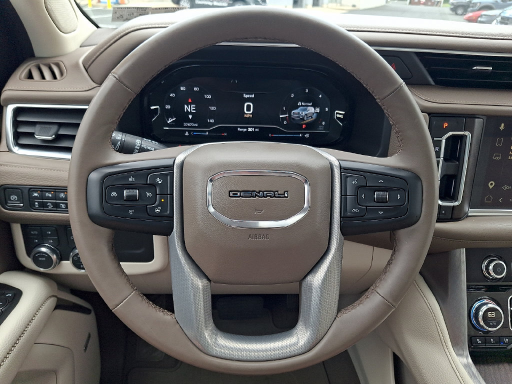Used 2023 GMC Yukon Denali AWD/4WD image 22