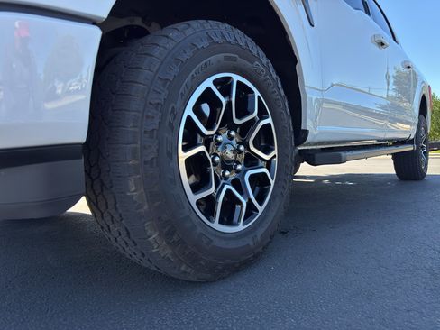 Used 2023 Ford F150 Lariat AWD/4WD image 20