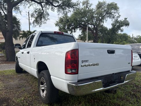 Used 2004 Dodge Ram 1500 Truck SLT image 5