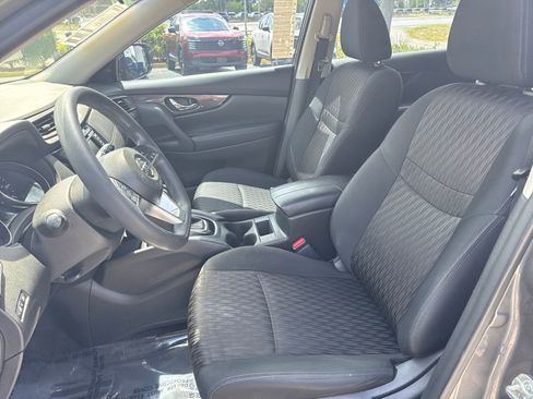 Used 2018 Nissan Rogue S FWD image 21