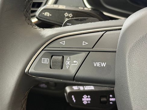 Used 2025 Audi Q5 2.0T Premium w/ Convenience Plus Package image 16