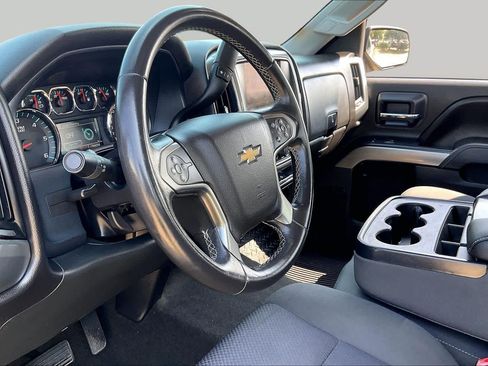 Used 2015 Chevrolet Silverado 1500 LT w/ LT Convenience Package RWD image 16