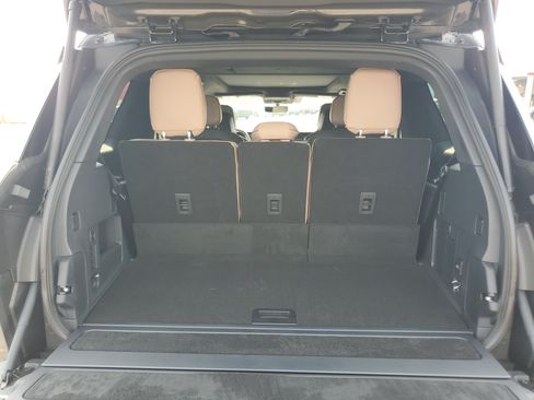 New 2027 Lincoln Navigator Black Label AWD/4WD image 32
