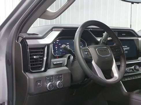 New 2025 GMC Sierra 3500 Denali w/ Denali Reserve Package image 16