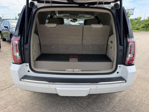Used 2020 GMC Yukon Denali w/ Denali Ultimate Package AWD/4WD image 5