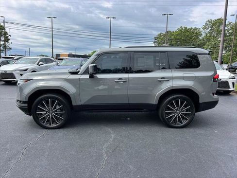 Certified 2024 Lexus GX 550 w/ Accessory Package (2T) AWD/4WD image 9