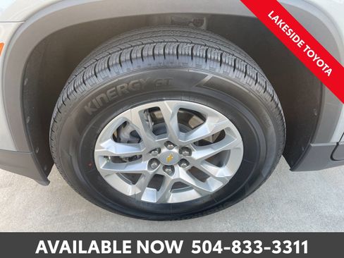 Used 2023 Chevrolet Traverse LS w/ Safety Package image 11