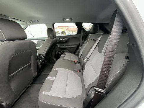 Used 2025 Chevrolet Blazer LT image 25