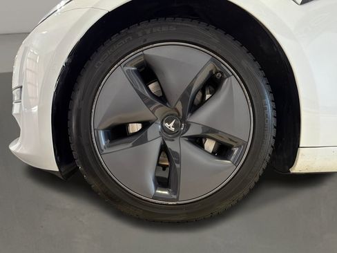 Used 2020 Tesla Model 3 Long Range AWD/4WD image 9