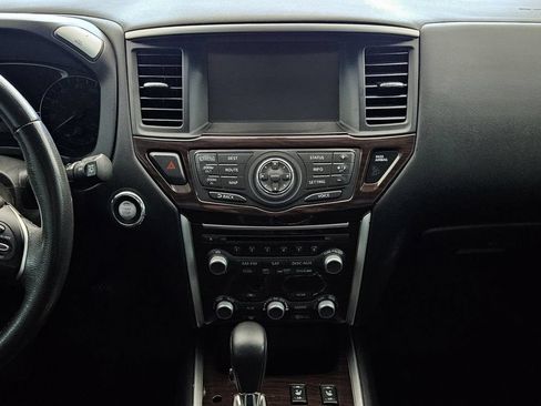 Used 2015 Nissan Pathfinder SL w/ SL Premium Package AWD/4WD image 13