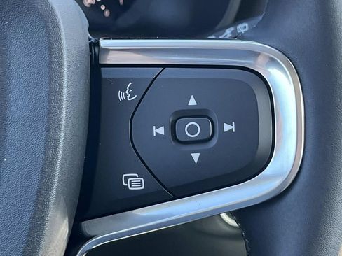 New 2026 Volvo XC40 B5 Core w/ Climate Package image 23