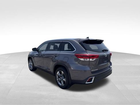 Used 2019 Toyota Highlander Limited Platinum w/ Carpet Mat Package (TMS) AWD/4WD image 8