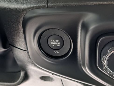 Used 2022 Jeep Wrangler Sport AWD/4WD image 22