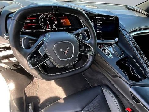 Used 2025 Chevrolet Corvette Stingray Premium Cpe w/ 3LT image 7